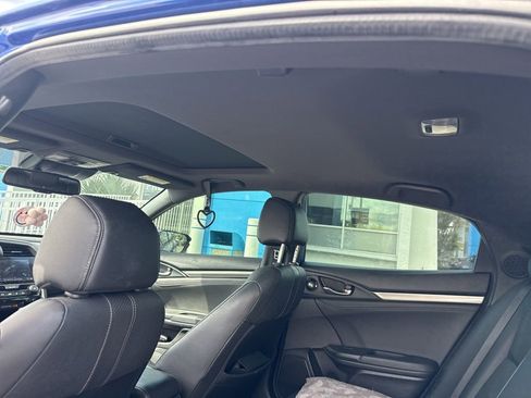Used 2018 Honda Civic Sport Touring image 17