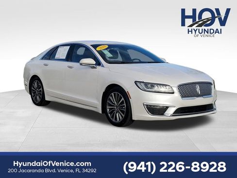 Used 2019 Lincoln MKZ Reserve image 1