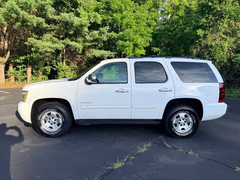 Used 2013 Chevrolet Tahoe LT AWD/4WD image 3