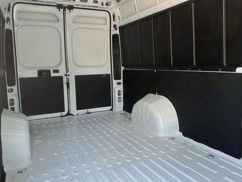 New 2025 RAM ProMaster 3500 w/ Premium Convenience Group image 14