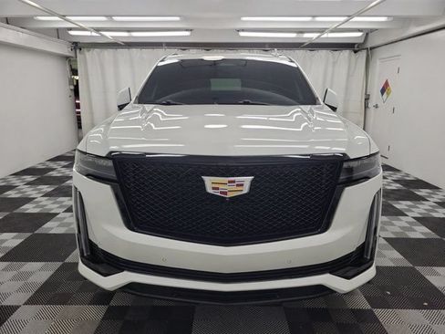 Used 2021 Cadillac Escalade Sport RWD image 2