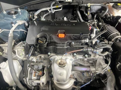 Used 2025 Honda HR-V LX image 27