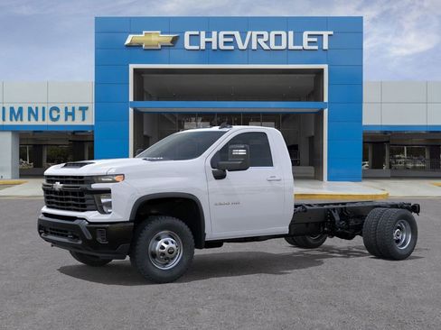 New 2025 Chevrolet Silverado 3500 W/T image 2