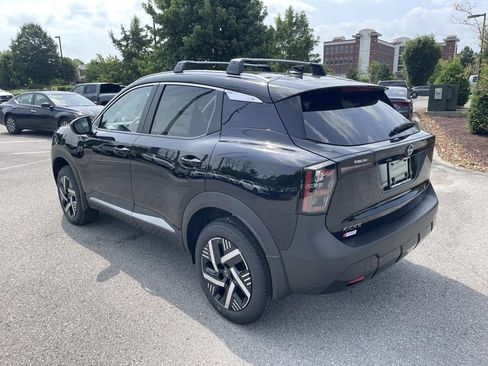 New 2026 Nissan Kicks SV w/ Cold Weather Package FWD image 5