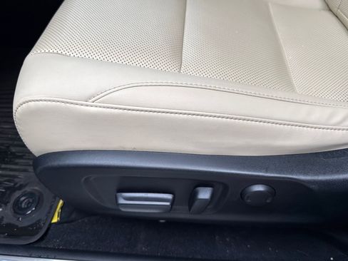 Certified 2022 Lexus RX 450hL AWD w/ Premium Package image 14