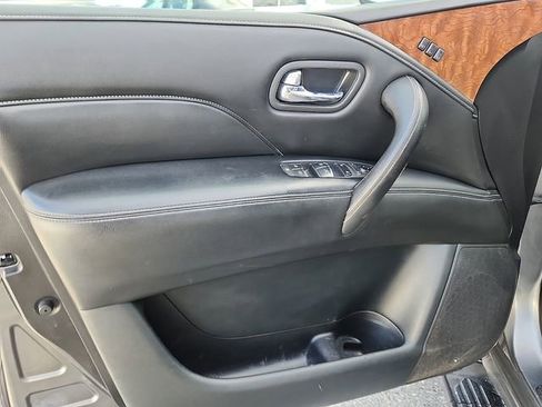 Used 2018 INFINITI QX80 4WD w/ Driver Assistance Package image 12