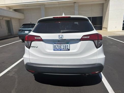 Used 2022 Honda HR-V LX image 8