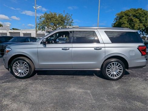 Used 2023 Ford Expedition Max Limited image 5