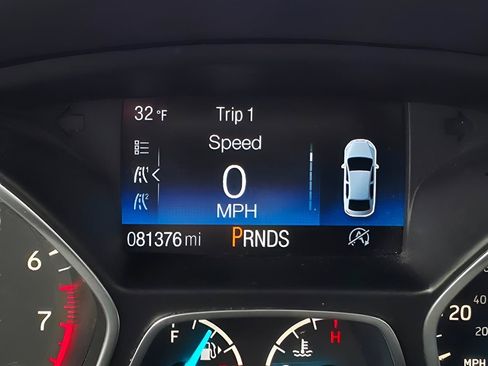 Used 2017 Ford Escape Titanium AWD/4WD image 25