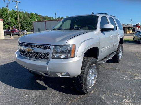 Used 2013 Chevrolet Tahoe LT RWD image 6