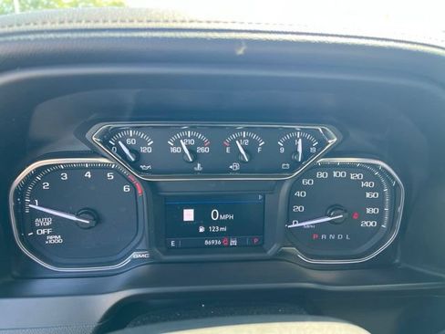 Used 2020 GMC Sierra 1500 AT4 w/ AT4 Preferred Package AWD/4WD image 11