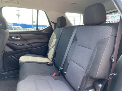 Used 2020 Chevrolet Traverse LT w/ Driver Confidence II Package FWD image 15
