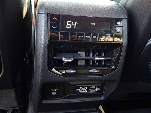 Used 2023 Jeep Grand Cherokee L Laredo AWD/4WD image 13