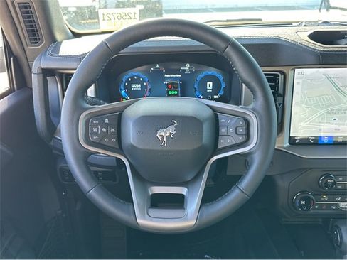 New 2025 Ford Bronco Outer Banks w/ Sasquatch Package image 12