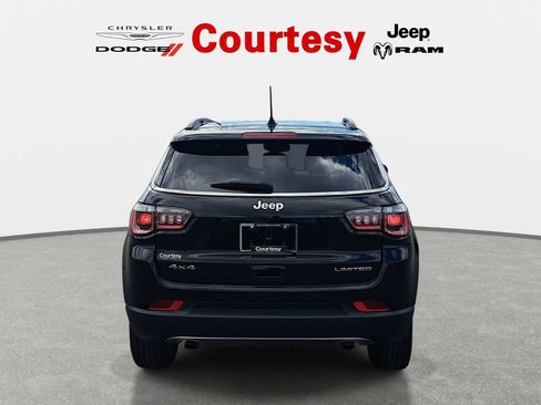 Certified 2023 Jeep Compass Limited AWD/4WD image 5