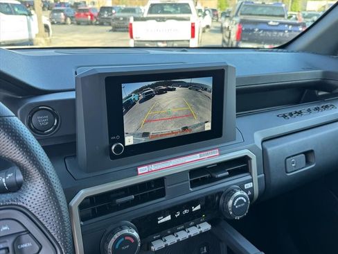 New 2026 Toyota Tacoma SR AWD/4WD image 19