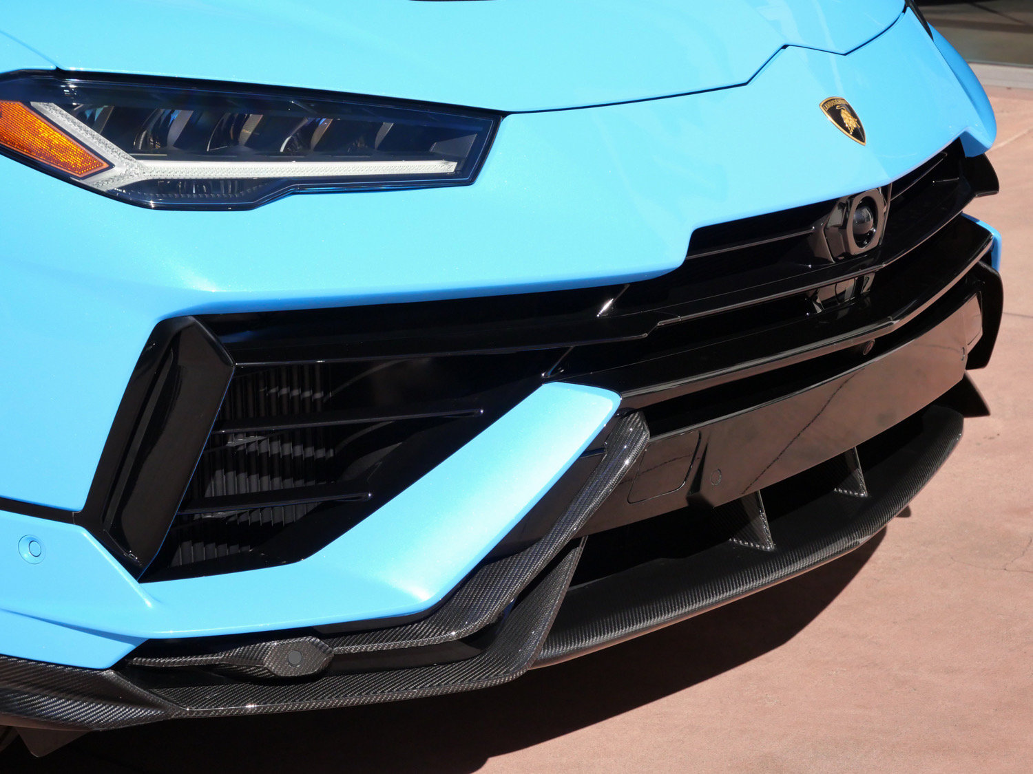 Used 2024 Lamborghini Urus Performante AWD/4WD image 19