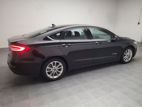 Used 2019 Ford Fusion SE FWD image 10