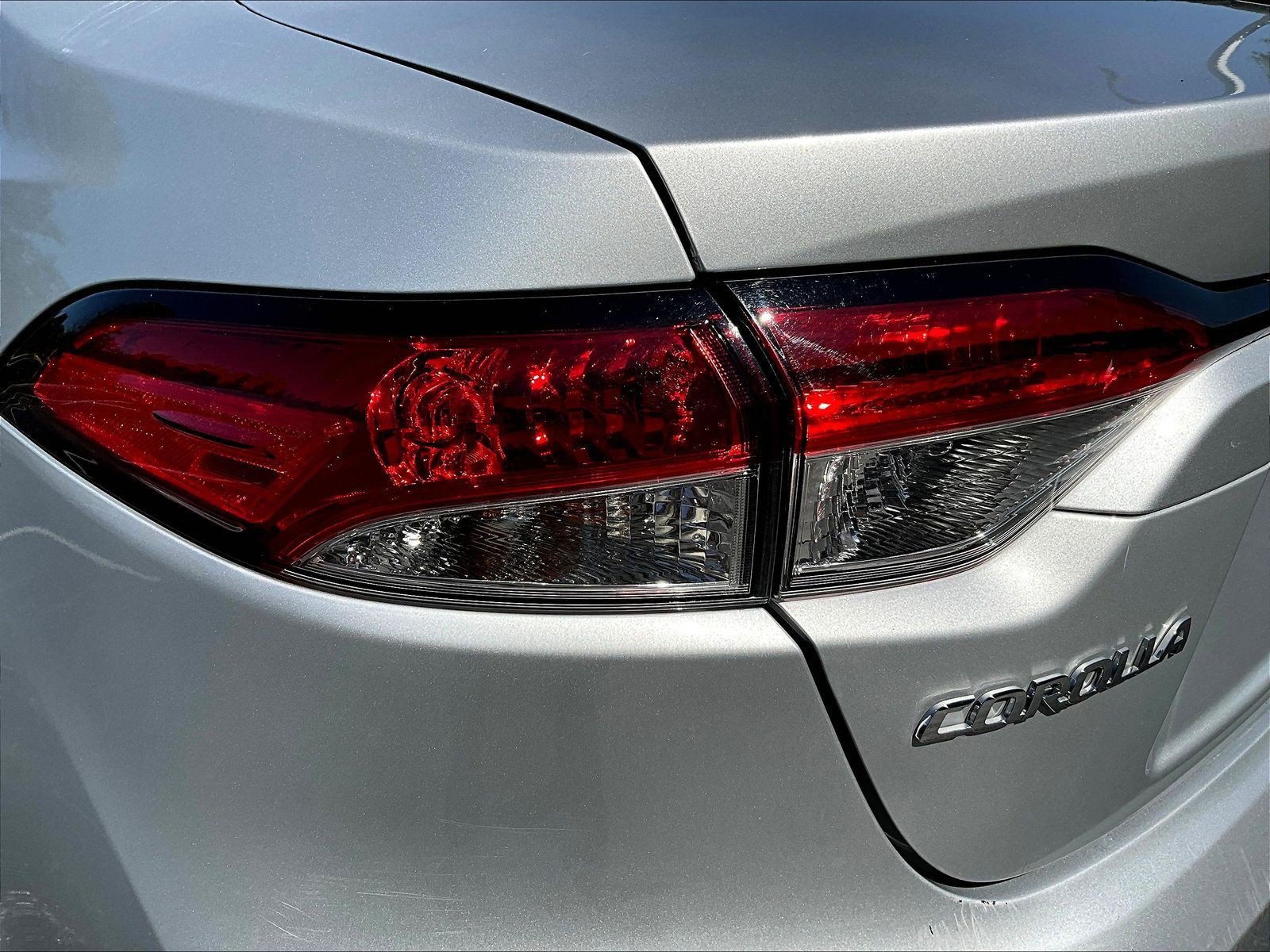 Used 2024 Toyota Corolla LE FWD image 23