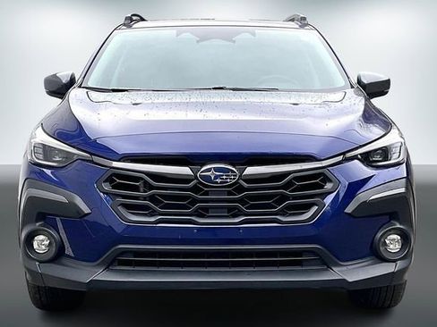 Used 2024 Subaru Crosstrek 2.5i Limited image 2