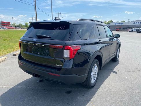 New 2026 Ford Explorer Active AWD/4WD image 7