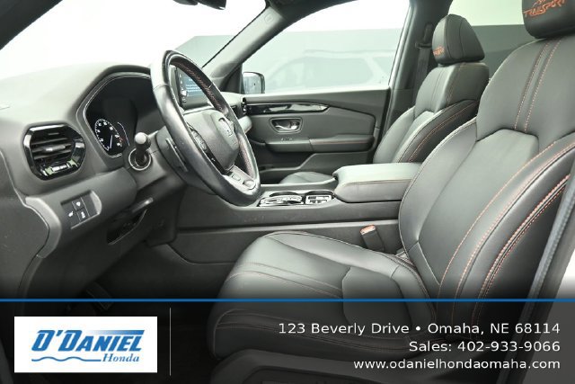 Used 2024 Honda Pilot TrailSport image 25