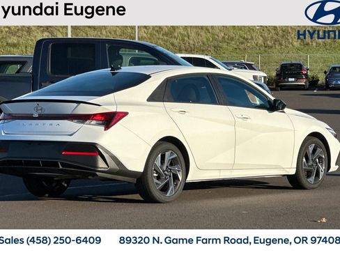 New 2025 Hyundai Elantra Sport image 4