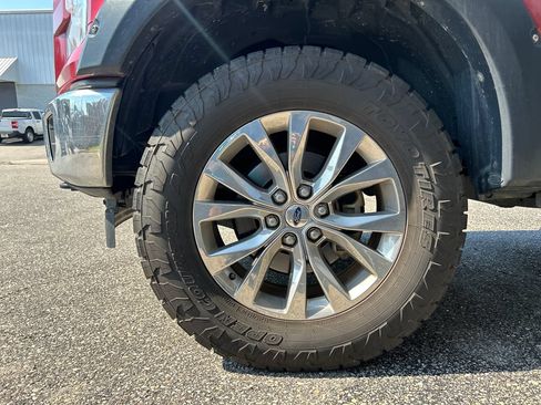 Used 2017 Ford F150 XLT w/ Equipment Group 301A Mid AWD/4WD image 7