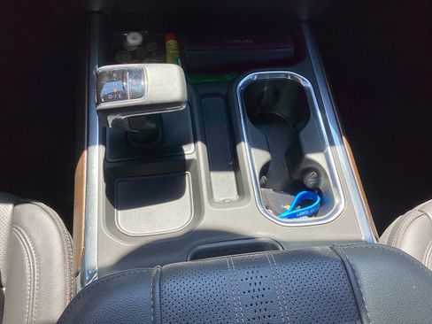 Used 2024 Chevrolet Silverado 1500 High Country image 19