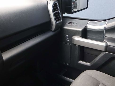 Used 2018 Ford F150 XLT w/ Equipment Group 302A Luxury AWD/4WD image 14