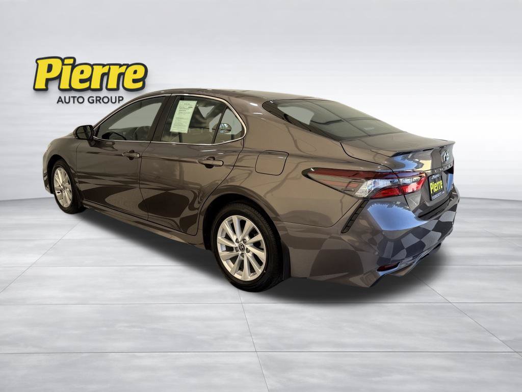 Used 2024 Toyota Camry SE FWD image 2