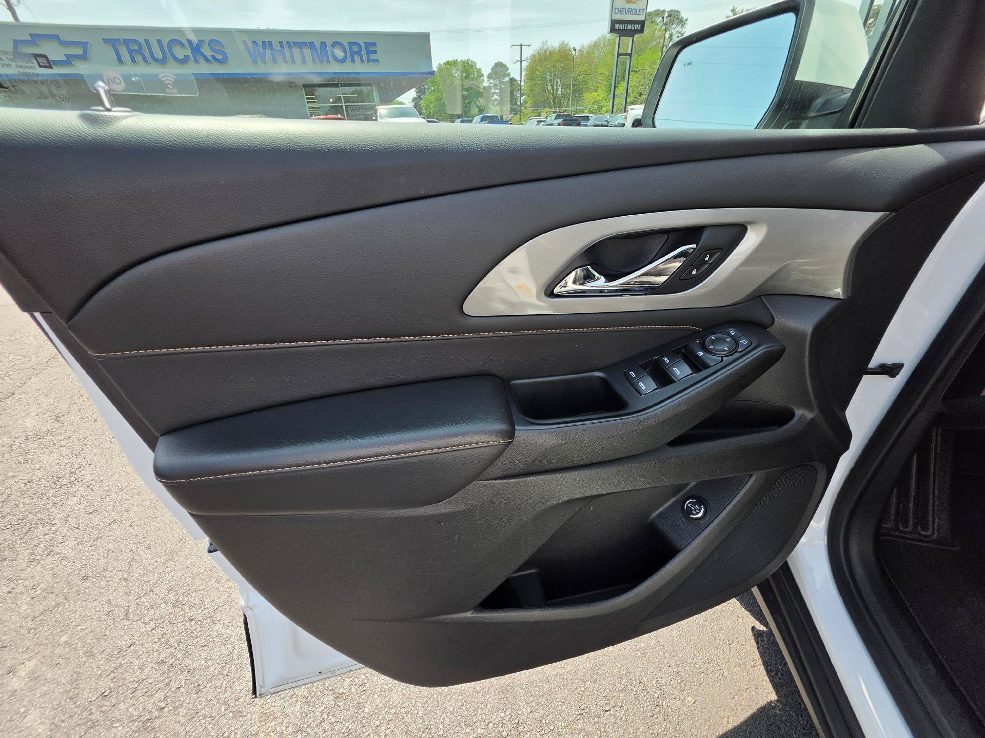 Used 2021 Chevrolet Traverse LT AWD/4WD image 18
