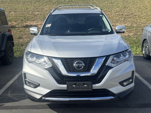 Used 2019 Nissan Rogue SL w/ Premium Package AWD/4WD image 2