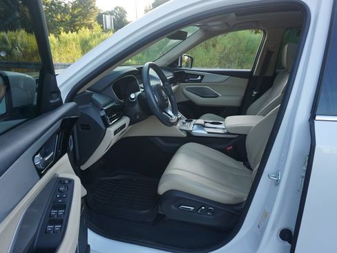 Used 2024 Acura MDX FWD image 2
