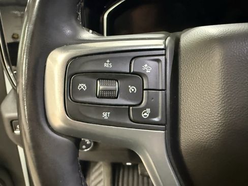 Used 2025 Chevrolet Silverado 1500 LT AWD/4WD image 17