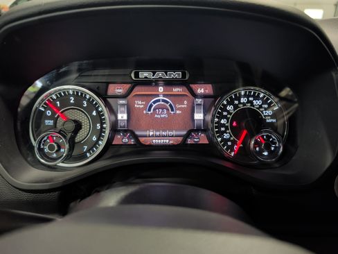 Used 2022 RAM 1500 Big Horn AWD/4WD image 9