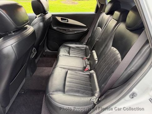 Used 2017 INFINITI QX50 2WD image 10