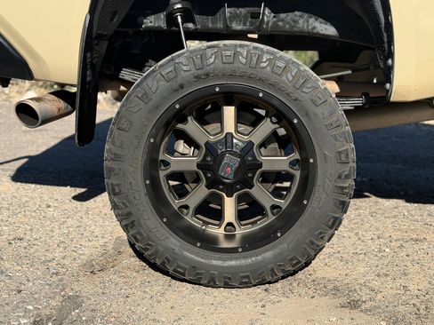 Used 2017 Toyota Tundra SR5 image 51