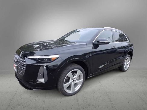 New 2025 Audi Q5 Premium Plus image 4