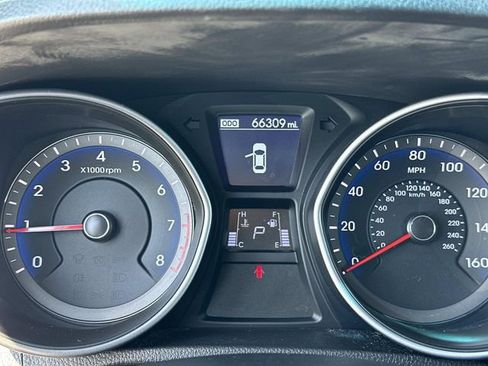 Used 2016 Hyundai Elantra GT FWD image 29