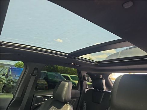 Used 2020 Ford Edge ST w/ Equipment Group 401A AWD/4WD image 30