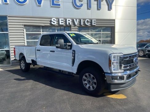 Used 2024 Ford F250 XLT image 4
