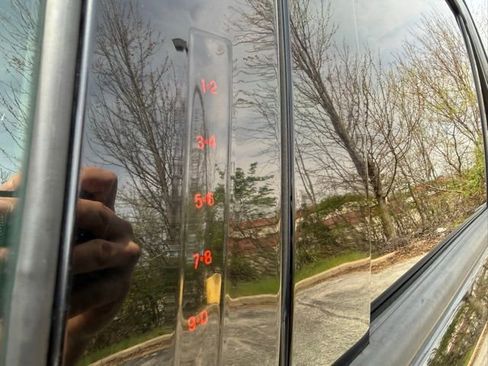 Used 2019 Ford Explorer XLT image 10