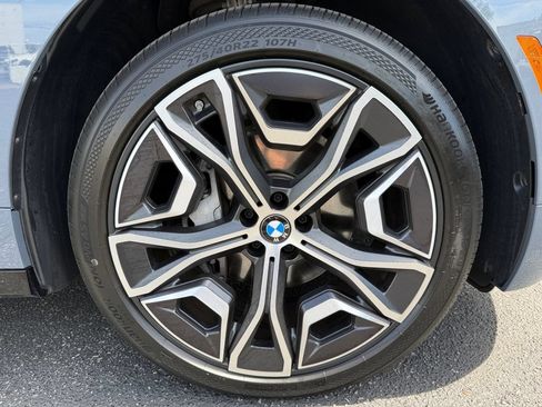 Used 2026 BMW iX xDrive60 AWD/4WD image 18
