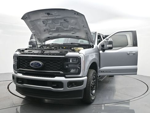 Used 2024 Ford F250 Lariat w/ Sport Appearance Package image 43