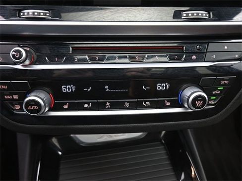 Used 2019 BMW X3 sDrive30i w/ Executive Package image 6