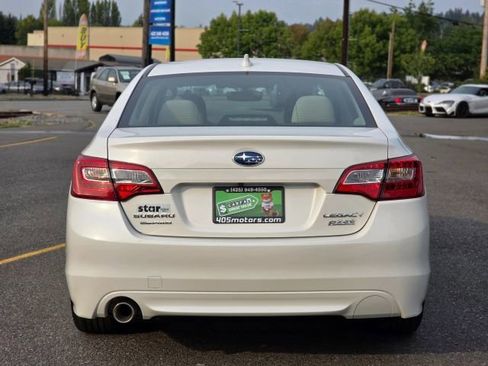 Used 2017 Subaru Legacy 2.5i Premium image 6