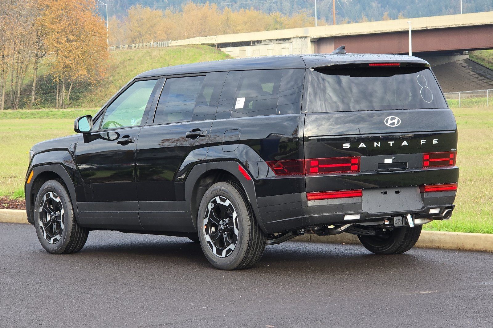 Used 2026 Hyundai Santa Fe SE w/ Tow & Go Package AWD/4WD image 5