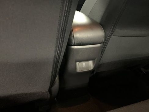 Used 2025 Nissan Versa SV FWD image 14