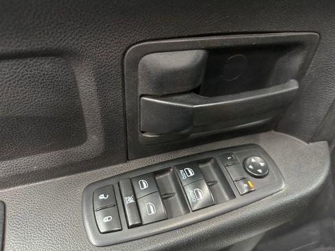 Used 2014 RAM 3500 Tradesman w/ Chrome Appearance Group AWD/4WD image 22